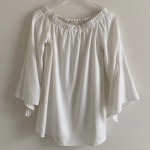 *NWOT* Mustard Seed 3/4 Sleeve Off-Shoulder Blouse - Picture 3 of 15